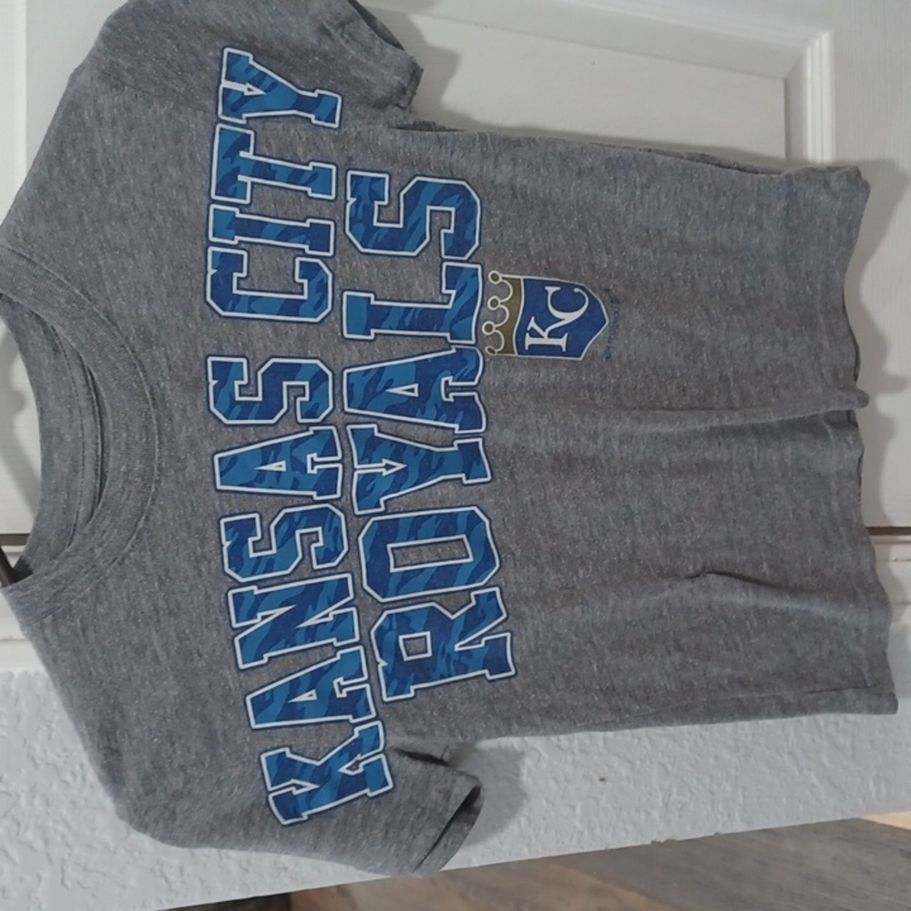 MLB Gray Kansas City Royals tshirt size 8 M